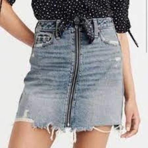 Abercrombie and Fitch Zoe Natural Rise Vintage A-Line Denim Skirt Zipper 4 27 - Picture 1 of 11